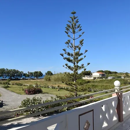 Odos Oneiron Bay 塔伦蒂斯