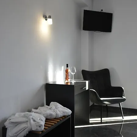 Odos Oneiron Bay 酒店 3*